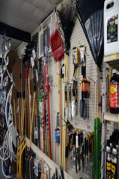 Photo of Hubbard's Waveland Hardware